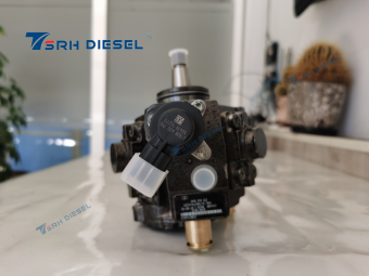 Насос топливный 0445010333 (0445010207, 33100-4A420) Hyundai Оригинал